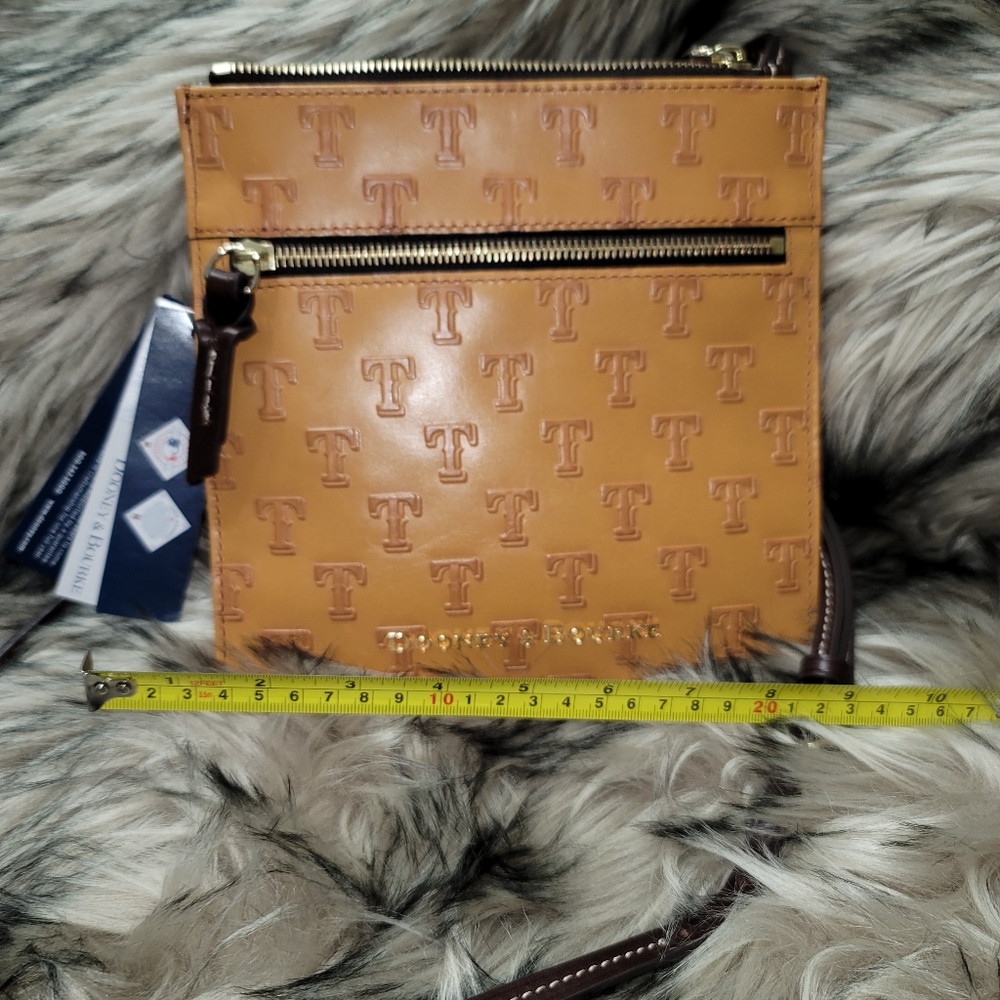 Dooney&Bourke Texas Rangers